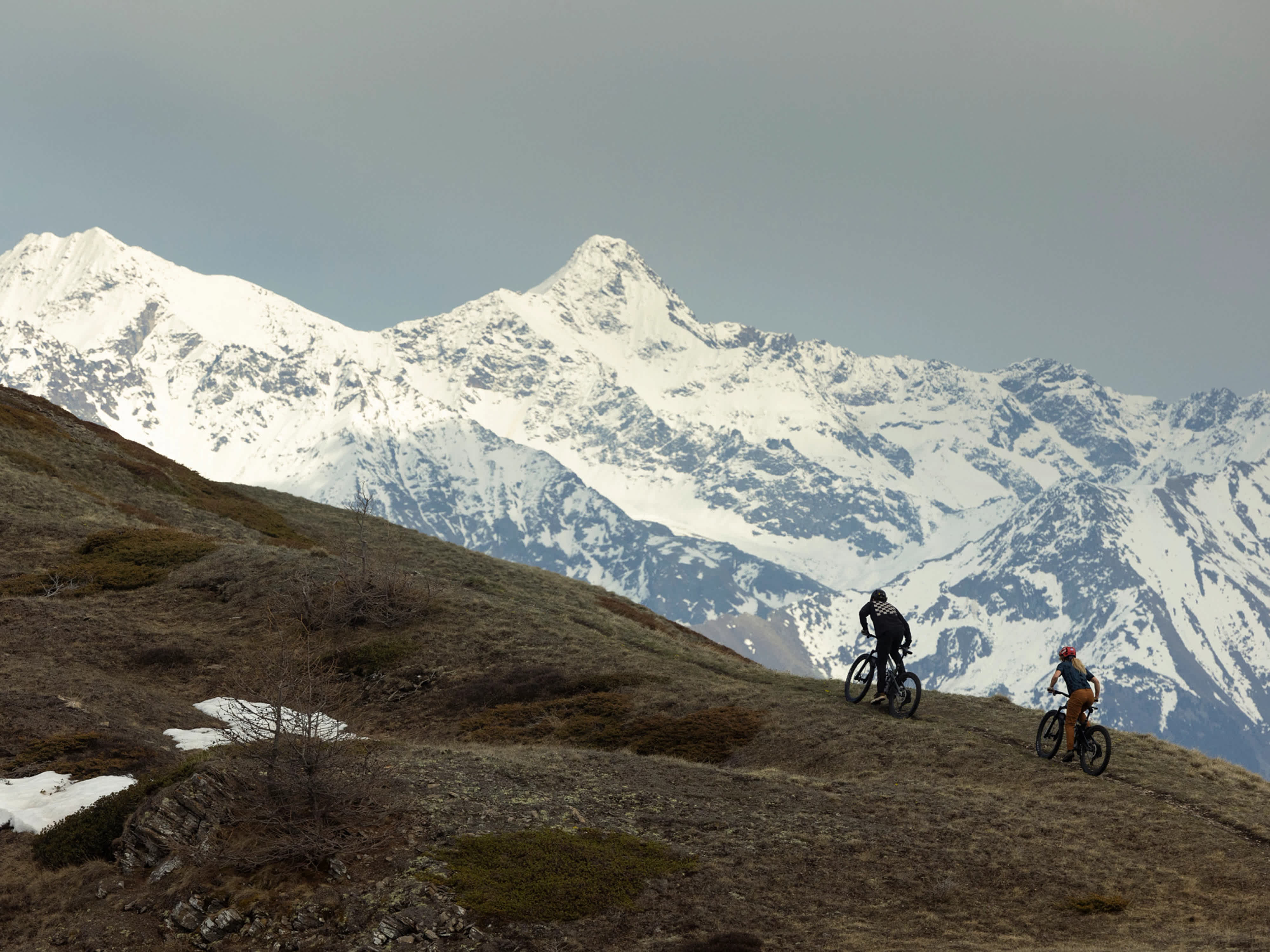 2025 Slash 9.9 X0 AXS T-Type Gen 6 Full Suspension Mountain Bike banner 3