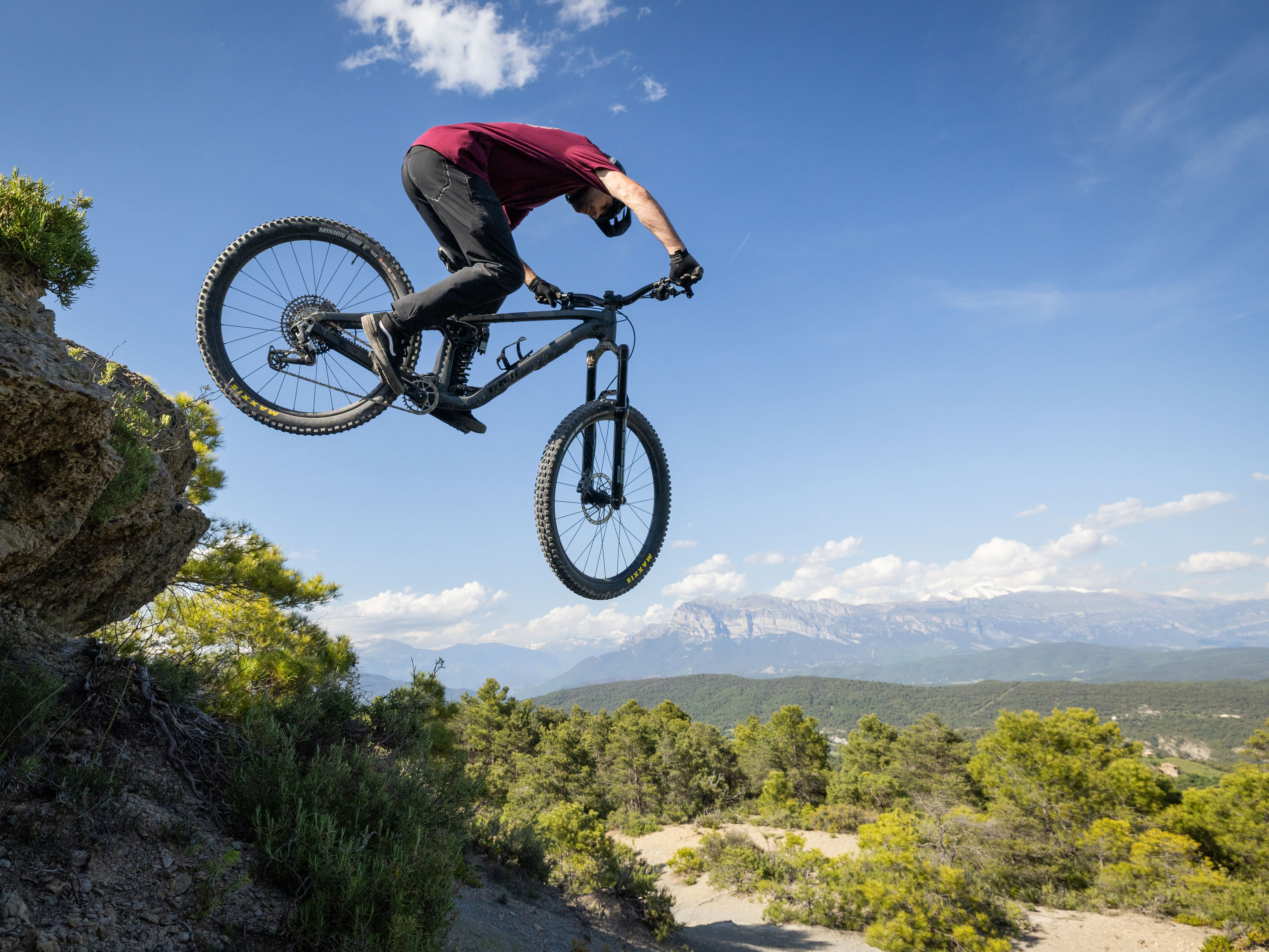 2026 Fuel EX 9.9 X0 AXS Gen 7 Full Suspension Mountain Bike banner 6