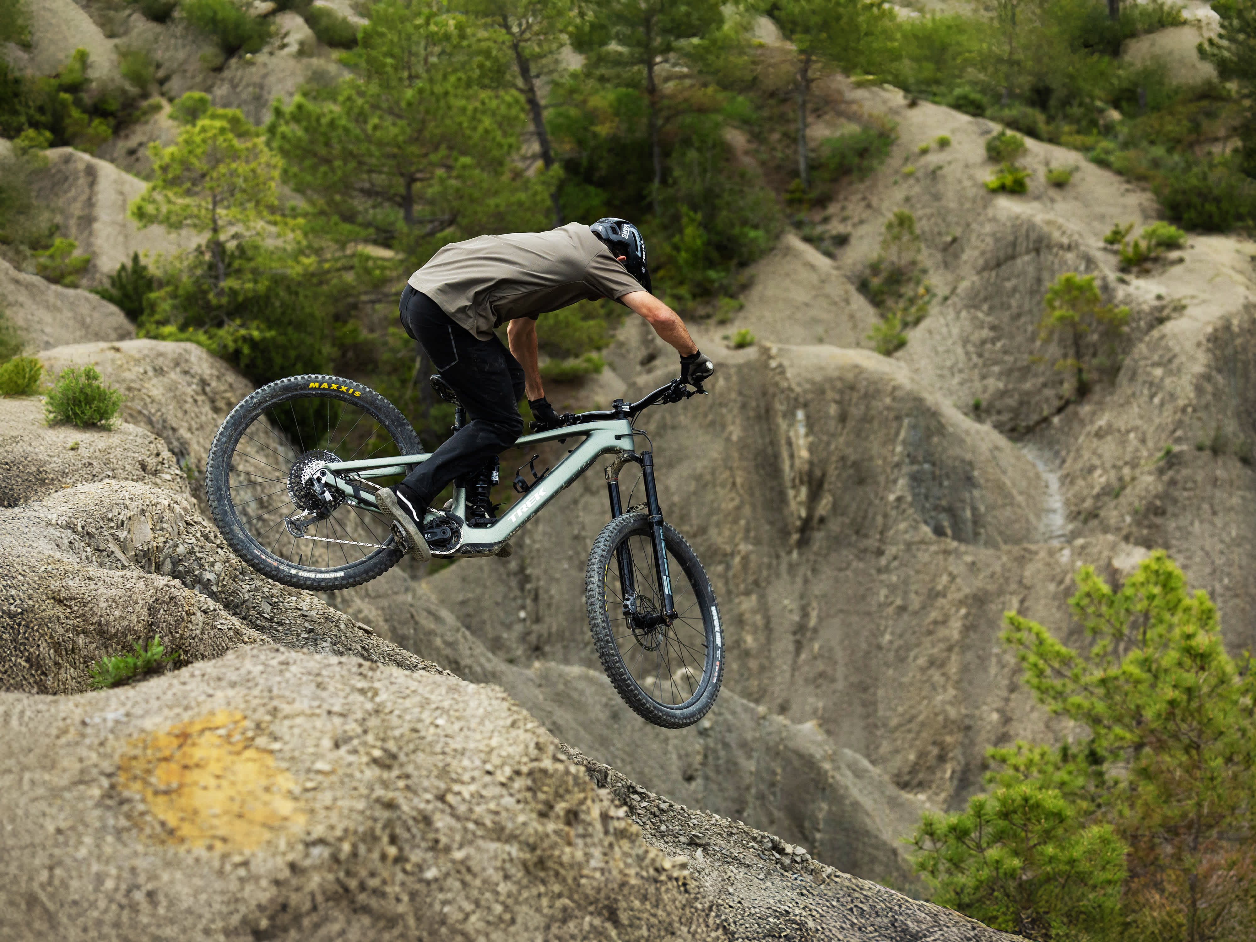 2026 Fuel+ EX 5 Gen 2 Full Suspension Electric Mountain Bike banner 5