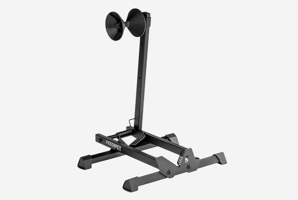 Studio shot of Feedback Sports Rakk 2.0