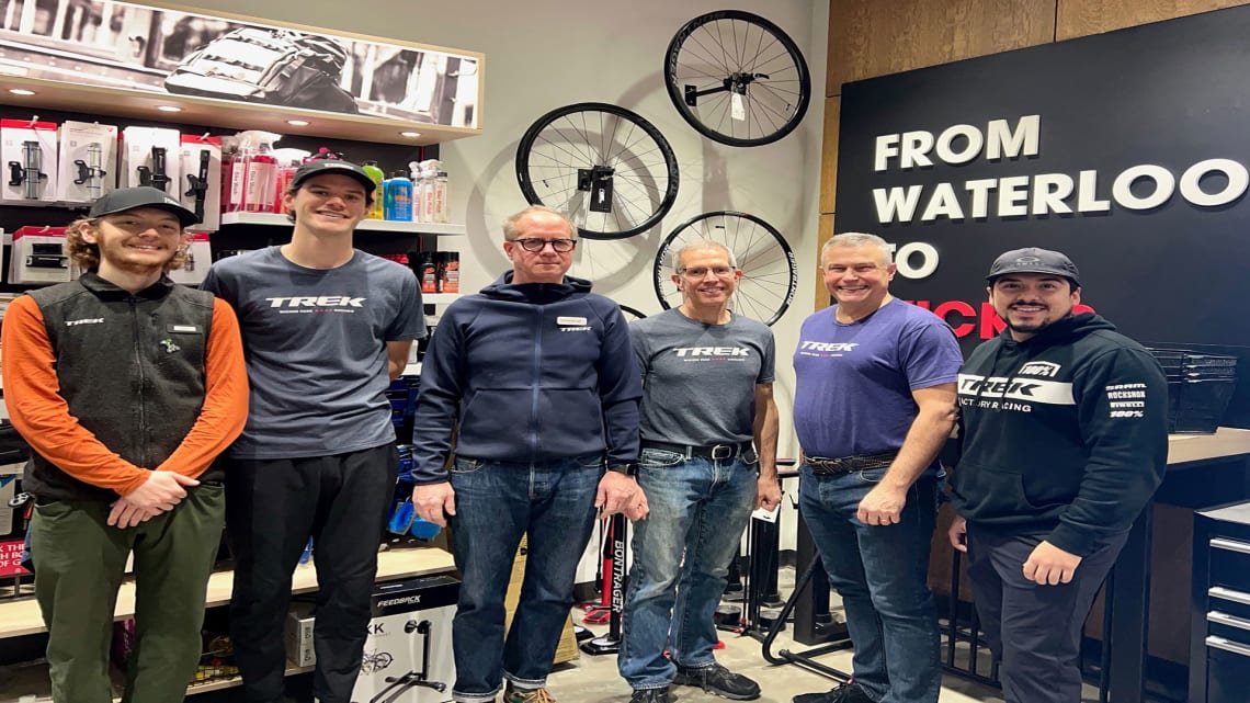 Trek best sale store hours
