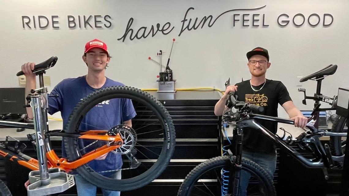 Blue diamond hotsell bike shop