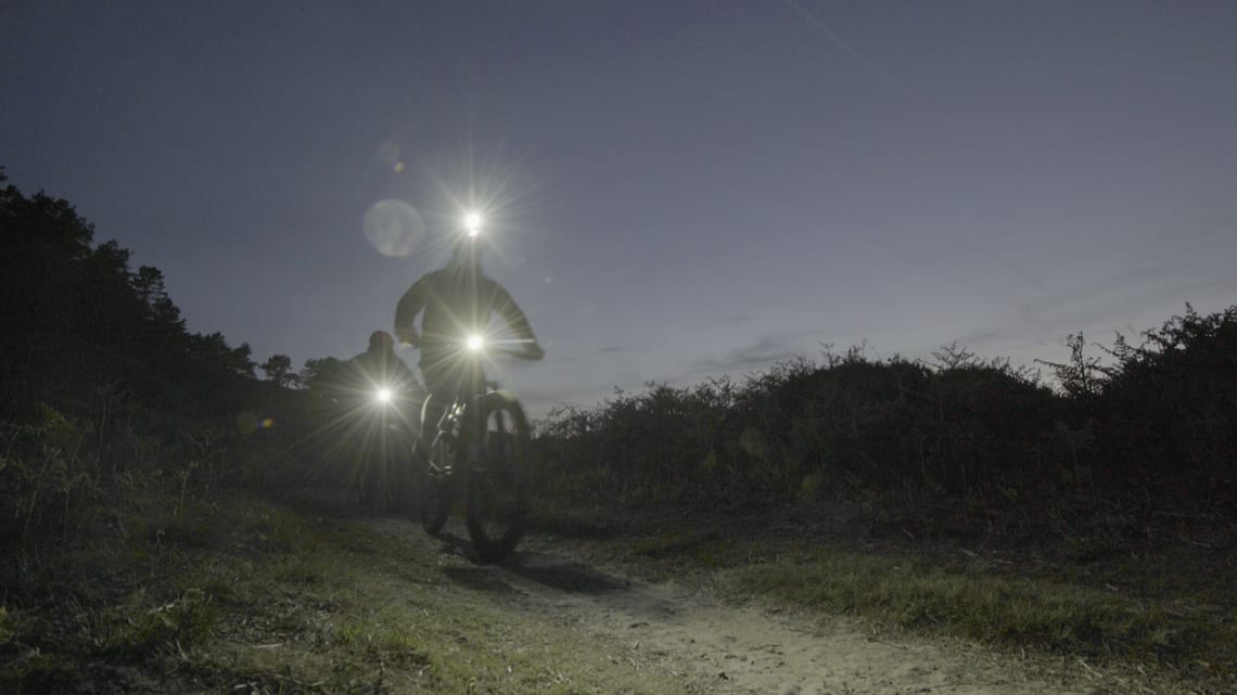 Bontrager Ion Pro RT Front Bike Light - Trek Bikes
