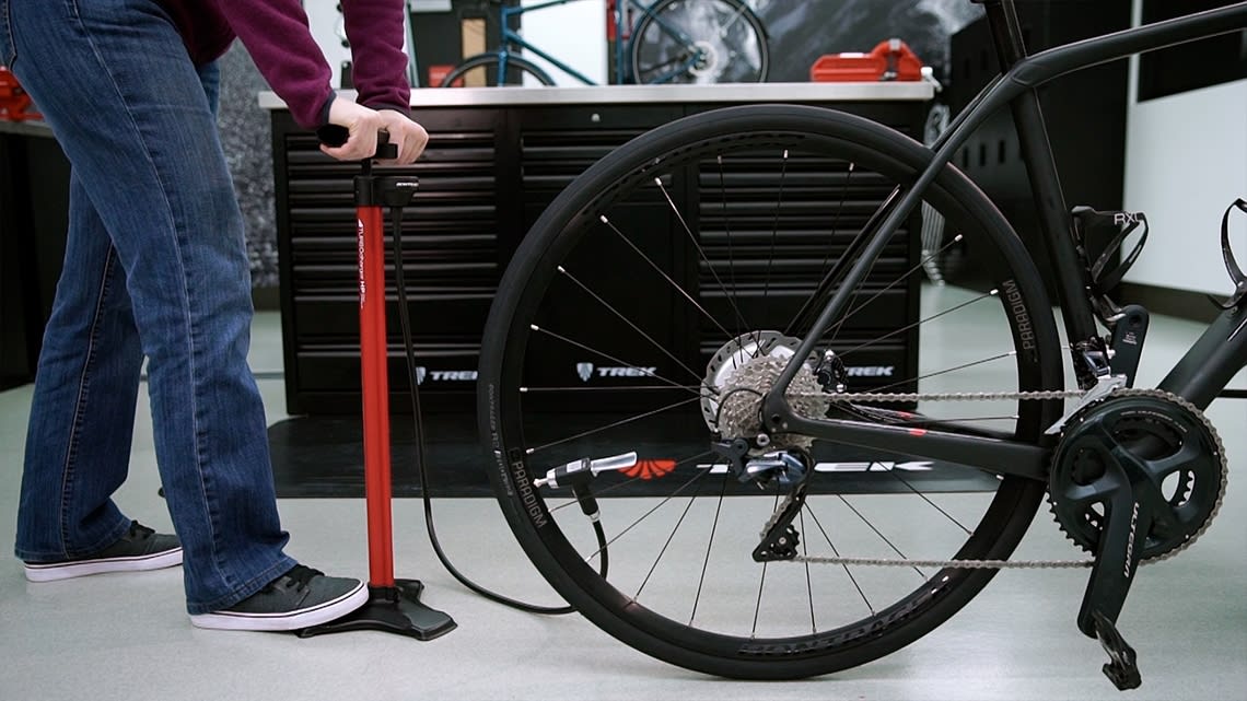 Tire pump for trek bike sale