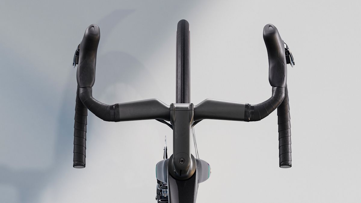 Adjustable aero cockpit
