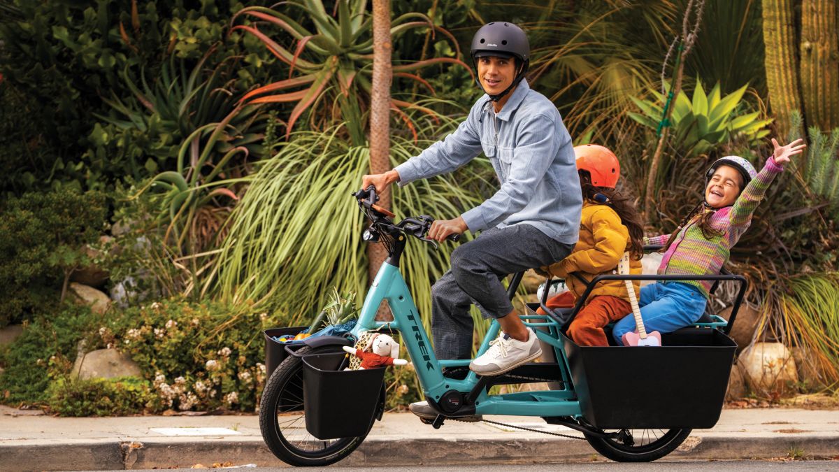 Trek transport deals cargo bike