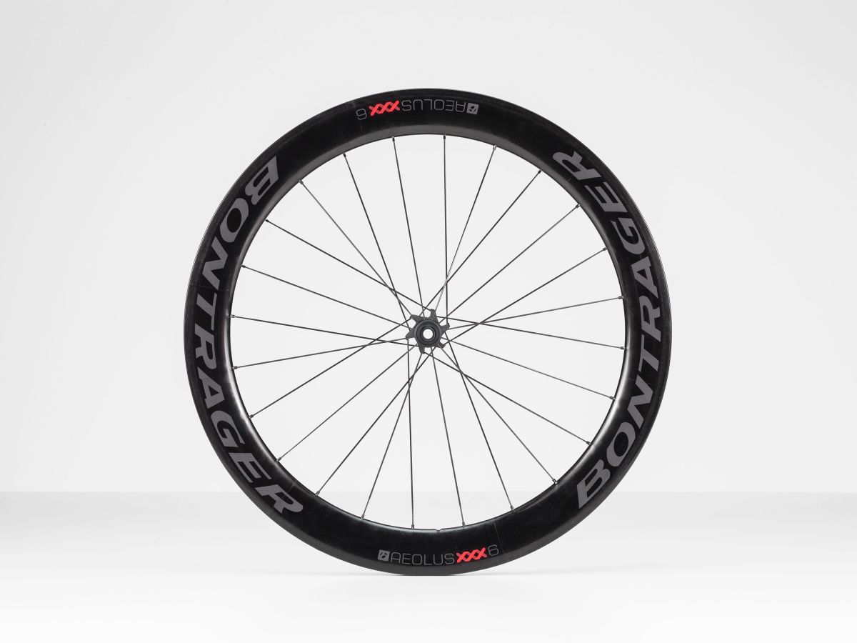 Bontrager Aeolus XXX 6 TLR Disc Clincher ロードホイール - Trek 