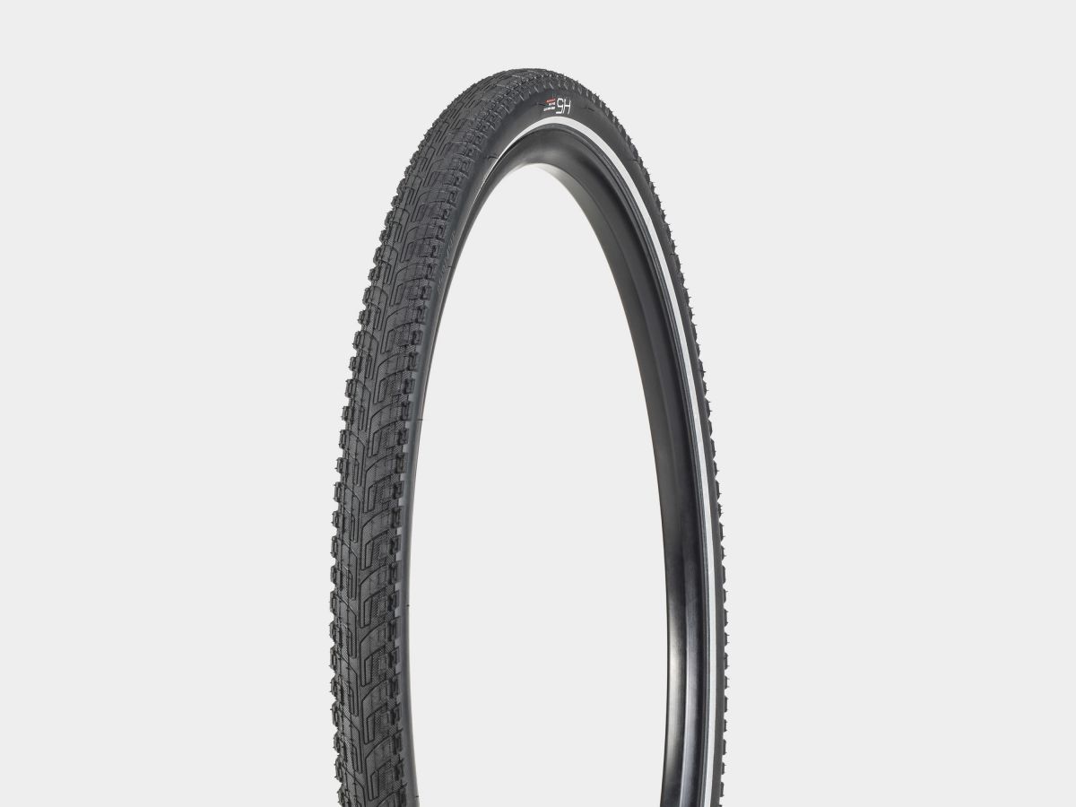 Schwalbe Marathon Plus 700x38c Tire Wire Bead Black/Reflective