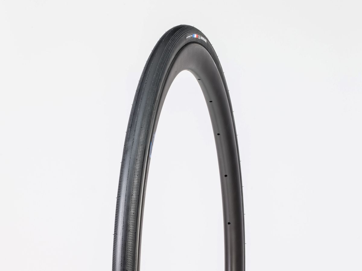 Bontrager presenta sus nuevas cubiertas tubeless de carretera R3