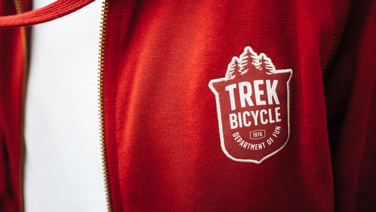Trek Script Crewneck Sweatshirt - Louisville Cyclery