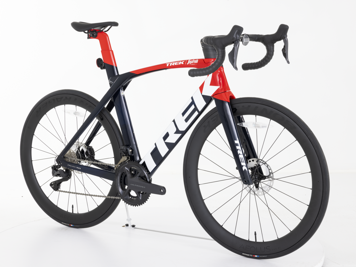 trek madone red