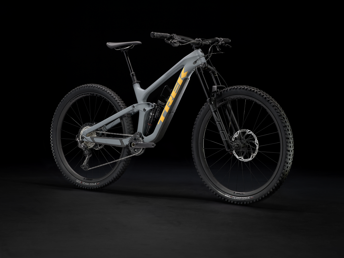 Trek carbon fiber clearance mountain bike