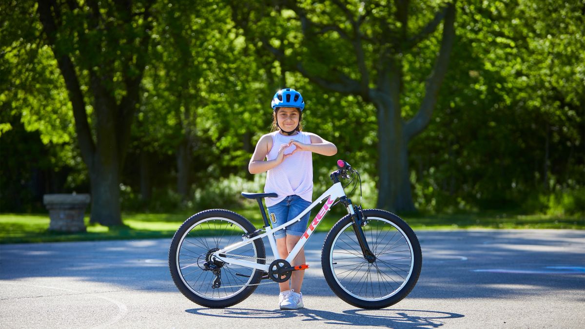 Kids bike apparel