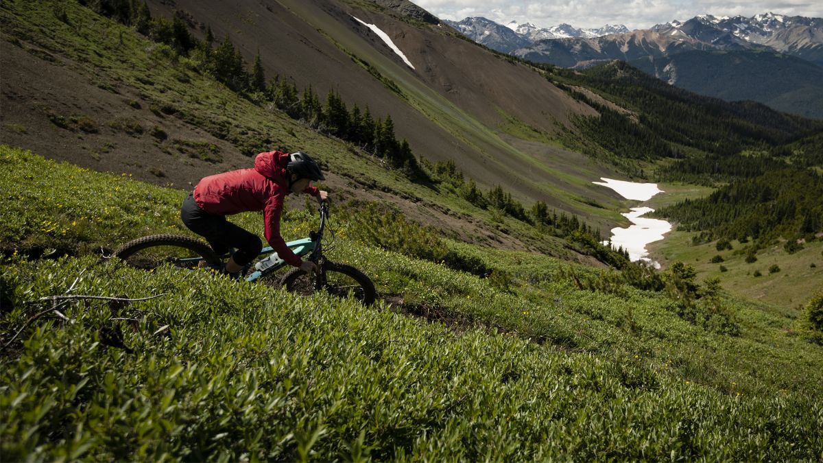 Women's cycling jackets & vests Trek Bikes