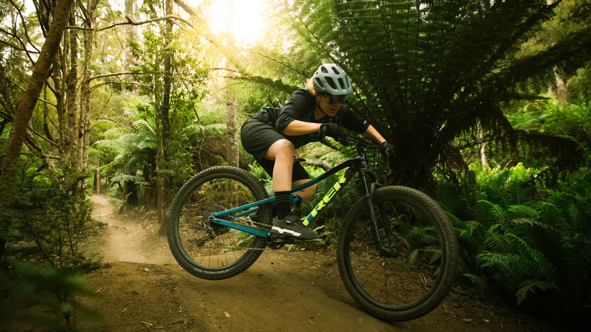 Mtn bike deals gear