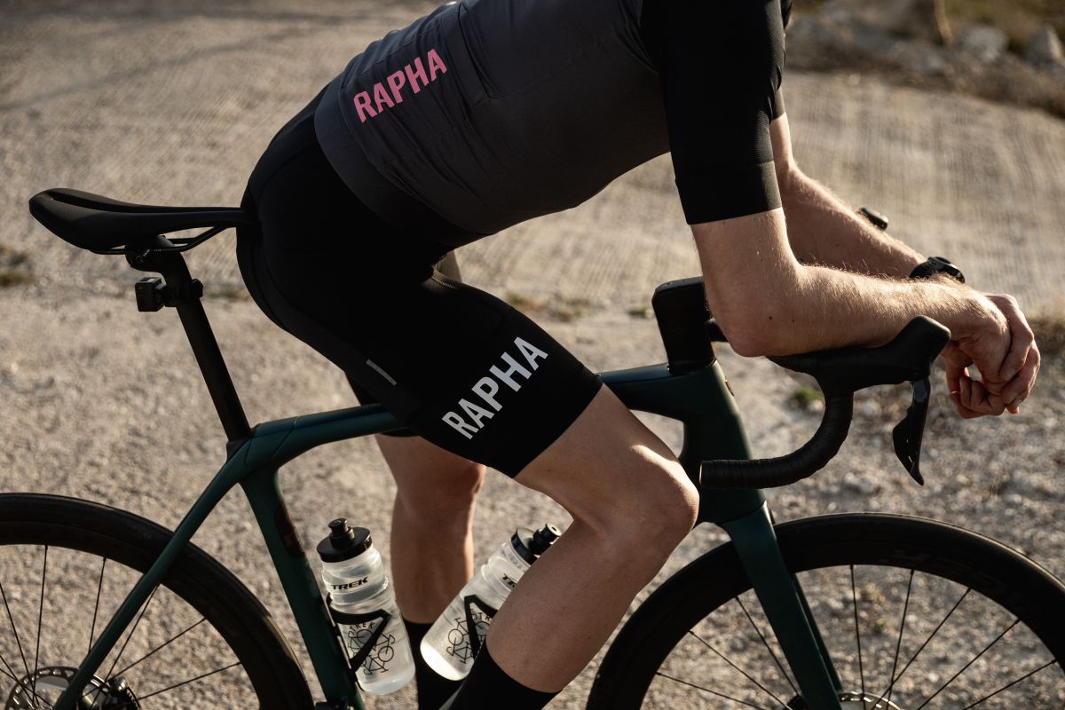 新しいスタイル Rapha ロードバイク ビブ ウエア - worldaigroup.com