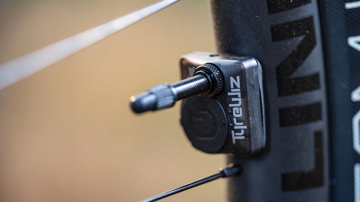 RockShox AirWiz and Quarq TireWiz