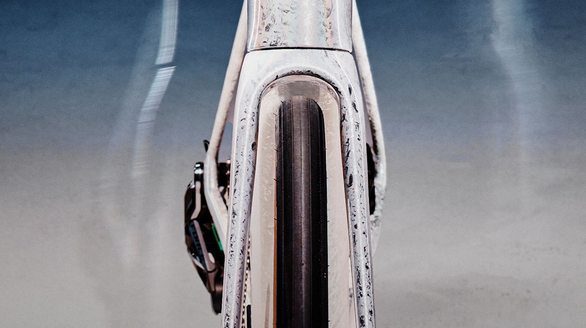Clearance for up to 40mm tires