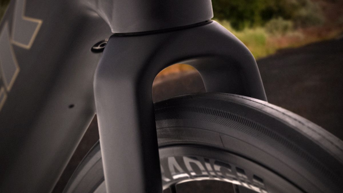 All-road tire clearance