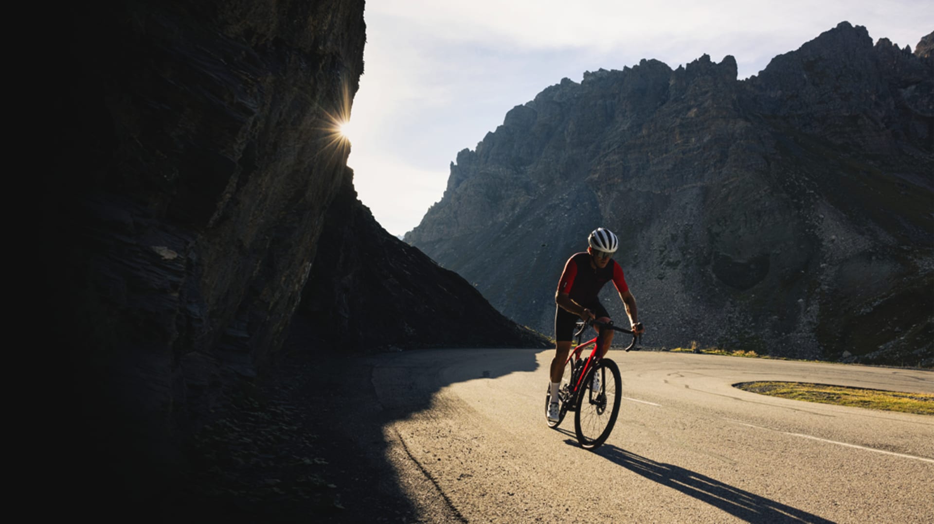 Trek Domane+ SLR 7 lifestyle shot