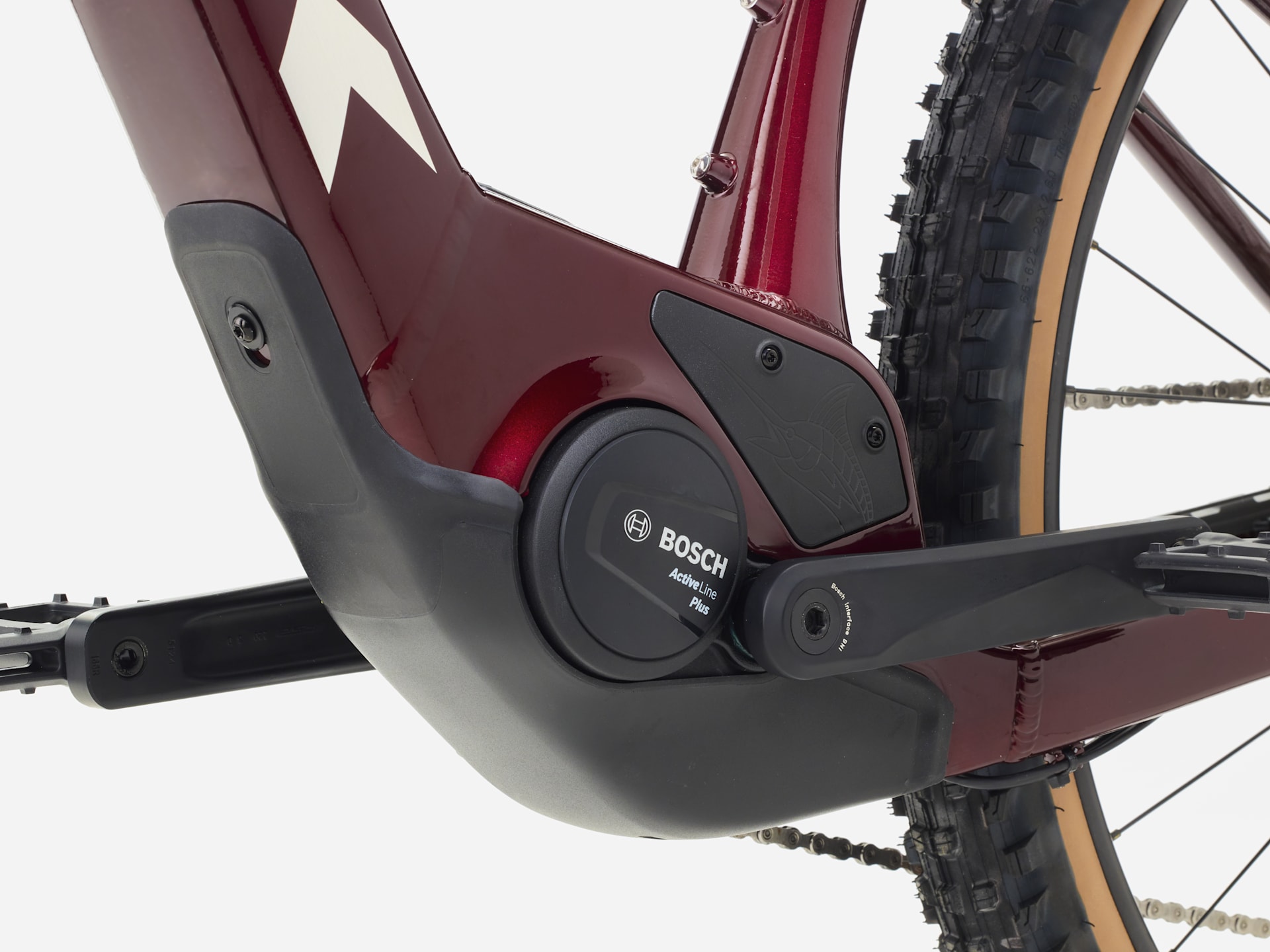 Trek Marlin+ 8 alternate angle or component detail on white background