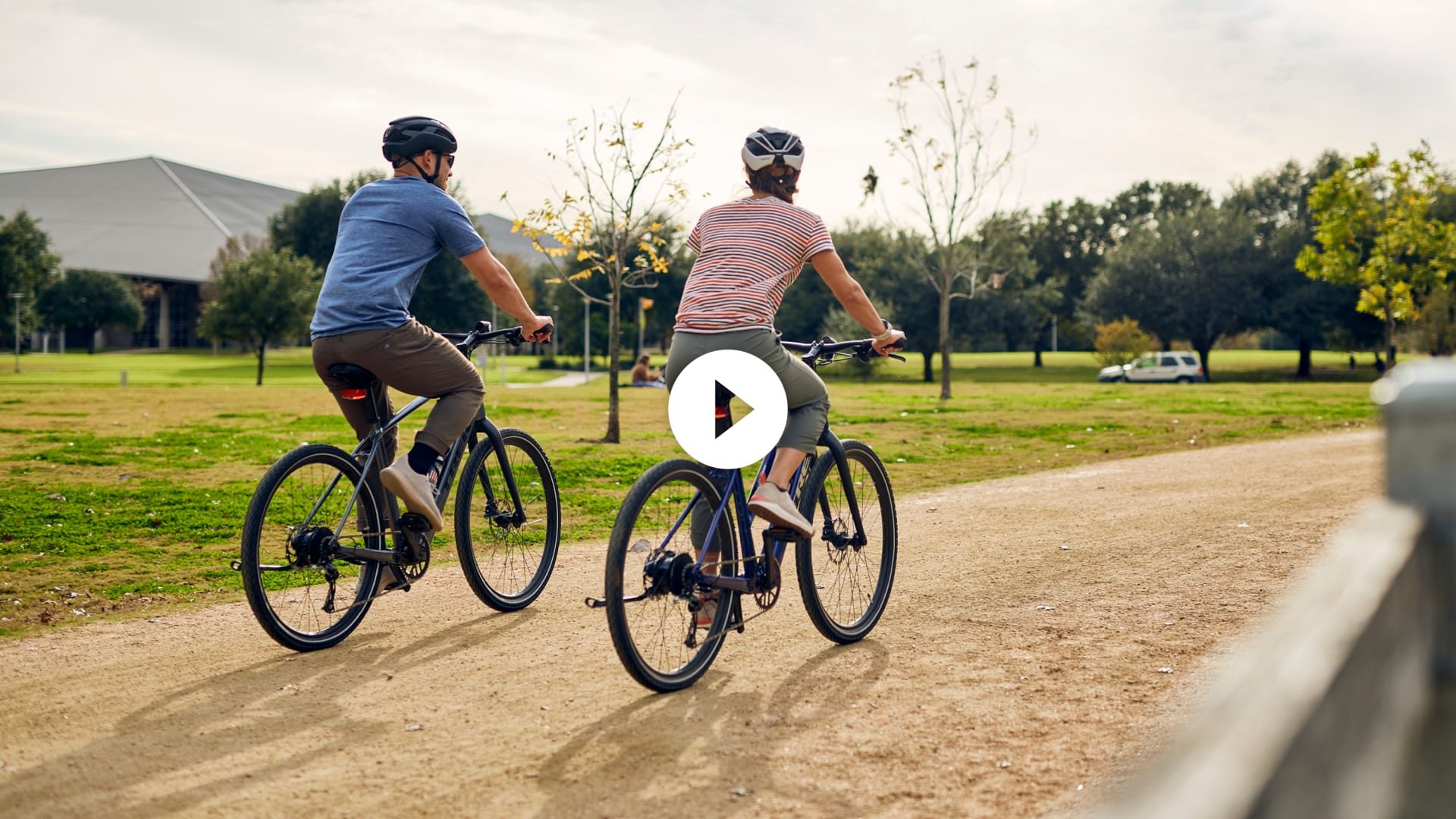 Le Dual Sport est votre VAE l ger et passe partout Trek Bikes CA