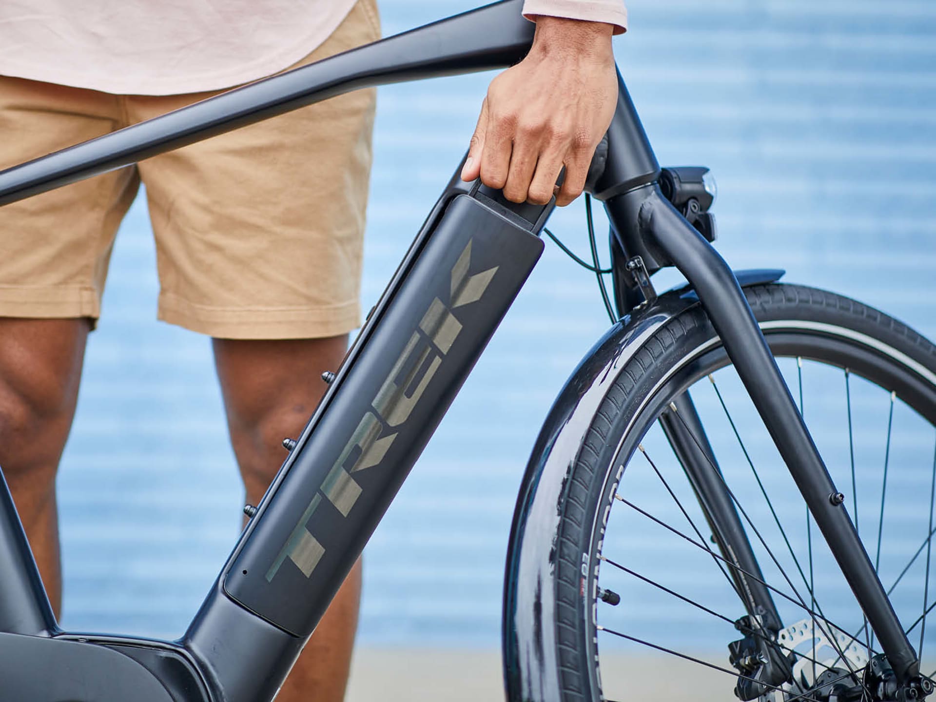 Trek commuter ebike discount