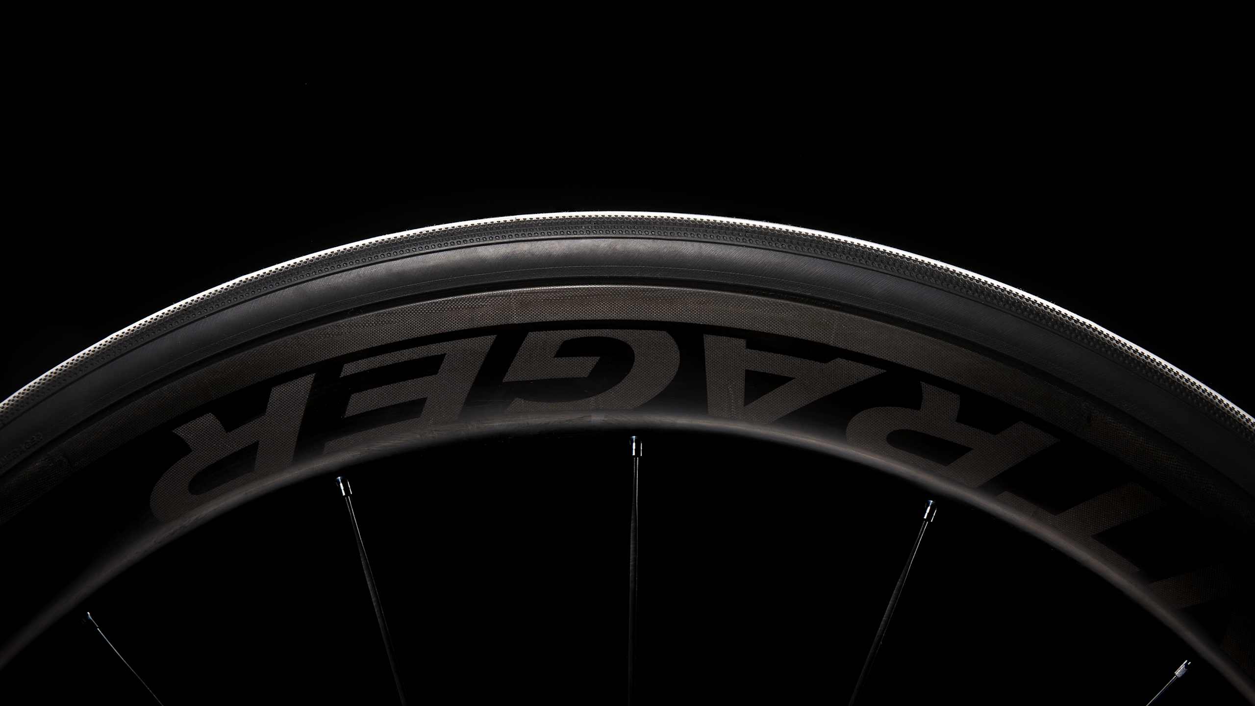 T*様 BONTRAGER R3 ロードバイク用タイヤ 2本セット 改良されてから高