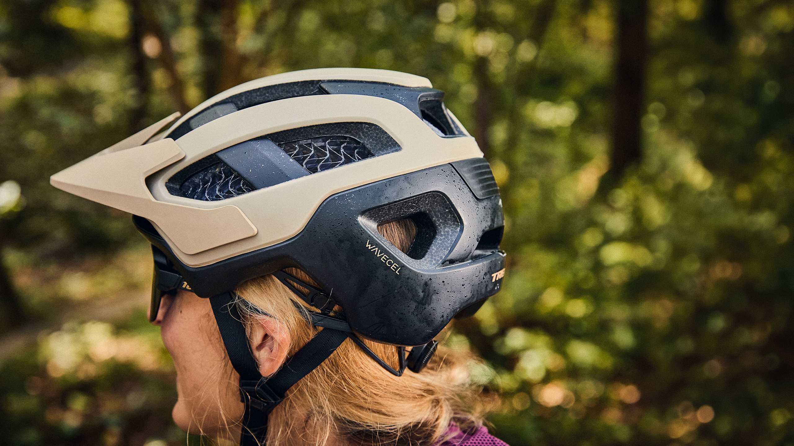 ライダーのあらゆるスタイルのためにTrekのバイク用ヘルメット - Trek