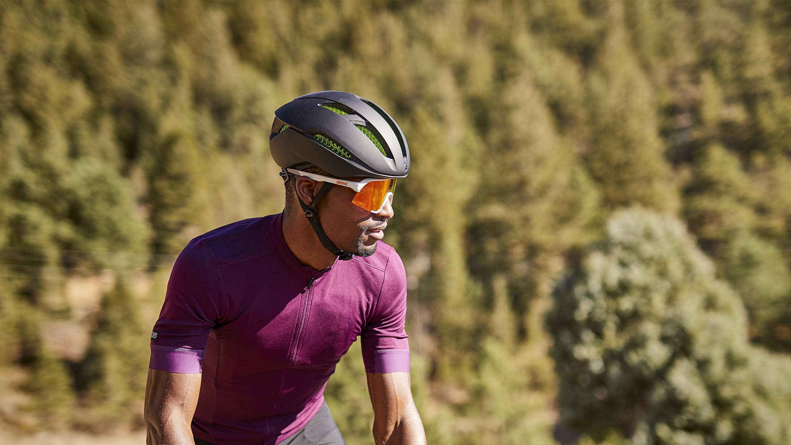 トレック、ロードバイク、ヘルメット付き メンズロードバイクヘルメット - Trek Bikes (JP)