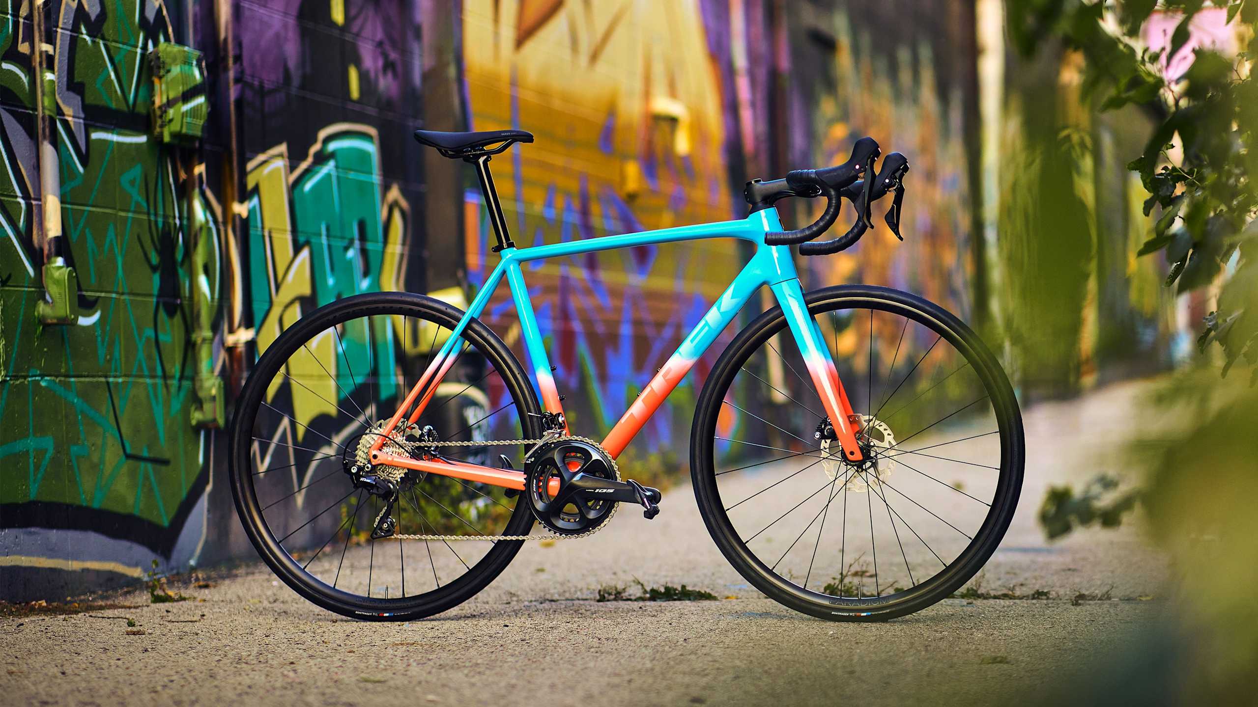 Émonda ALR、レースも視野に入れたアルミロード – Trek Bikes - Trek