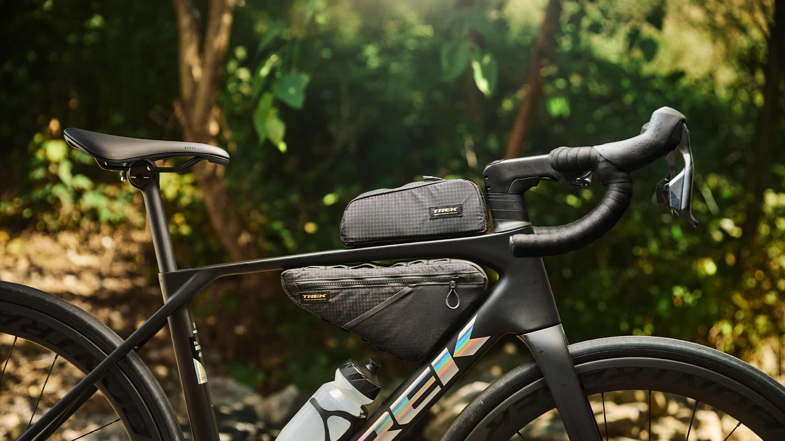 hjc cs-r3 helmet accessories Mylo Snow with Electric Shield Semi Flat Black/Grey S ice-promo 30 mm on Medium Herschel Supply Co | Color:SNOW WHITE