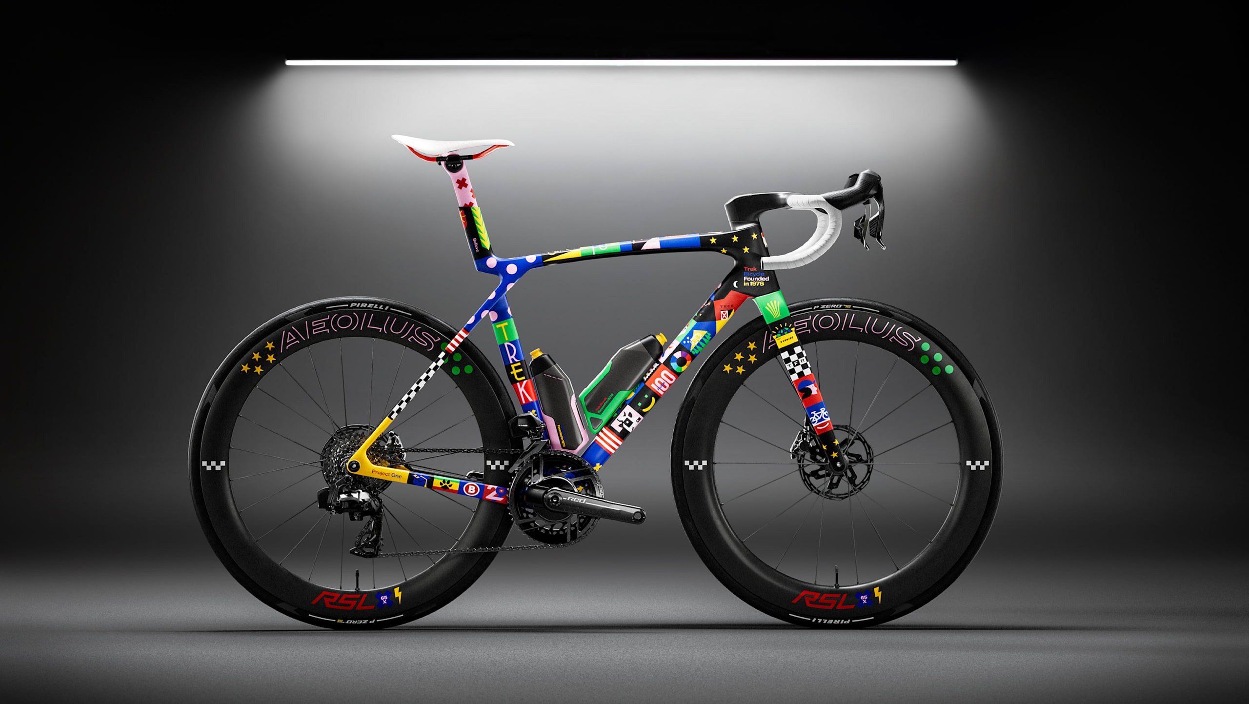 The First 50 ― Trek50周年記念ペイントテーマ - Trek Bikes (JP)