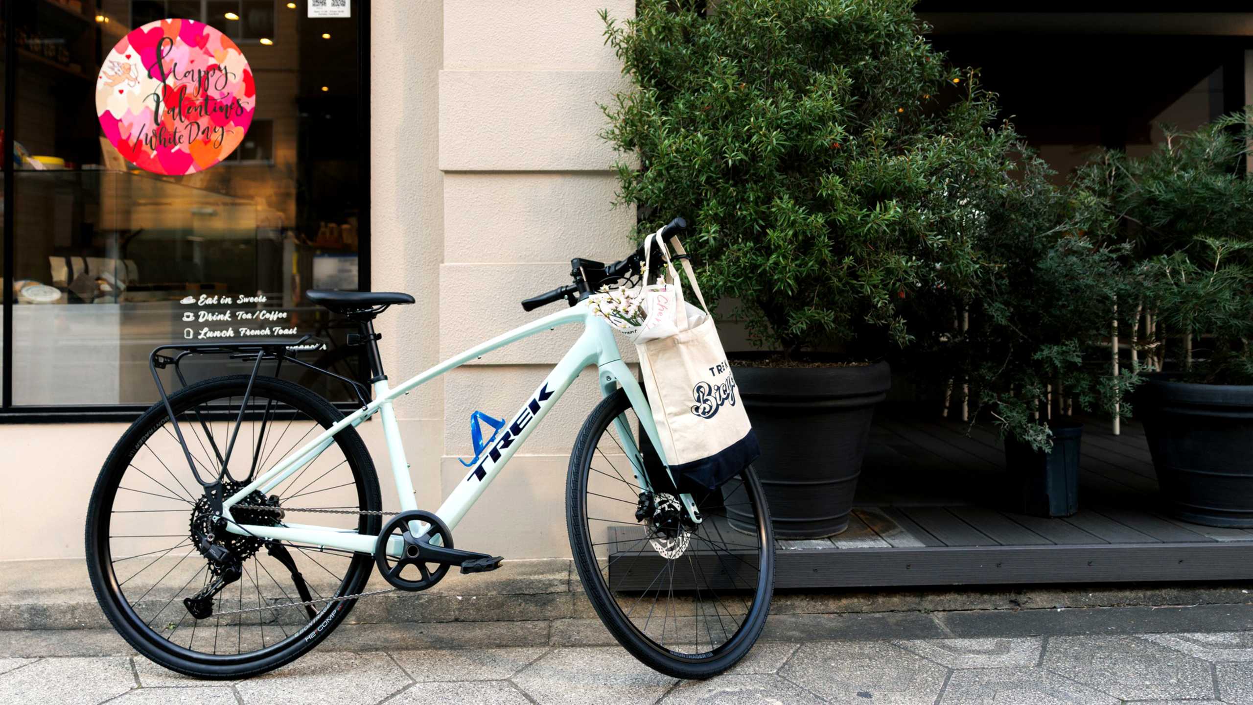 日常にちょうどいい自転車、トレックのクロスバイク FX - Trek Bikes (JP)