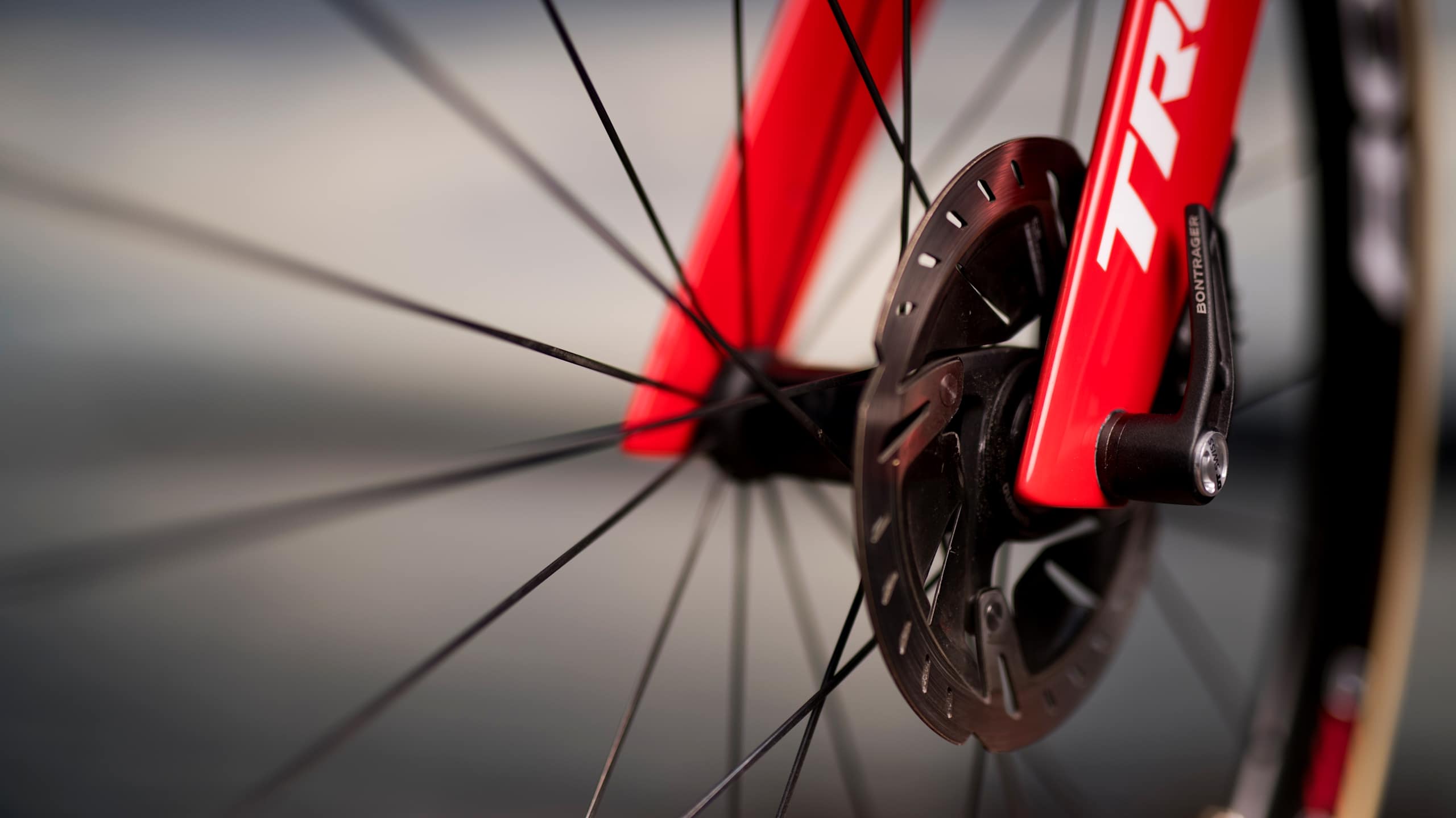 ディスクブレーキ搭載のロードバイク - Trek Bikes (JP)