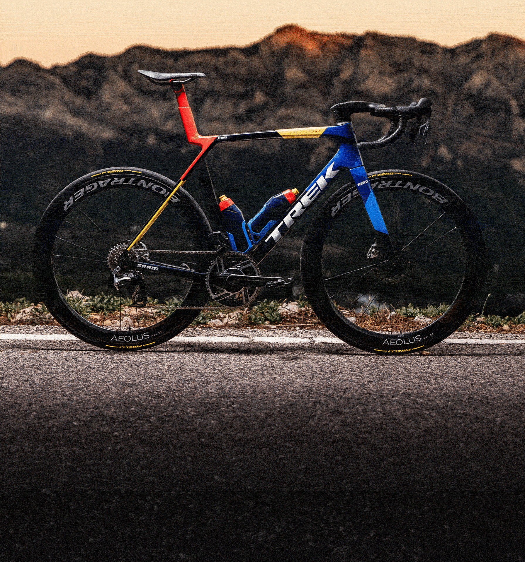 Trek Emonda ロードバイク Émonda Bikes Online | Best Émonda Series Bike for Climbing