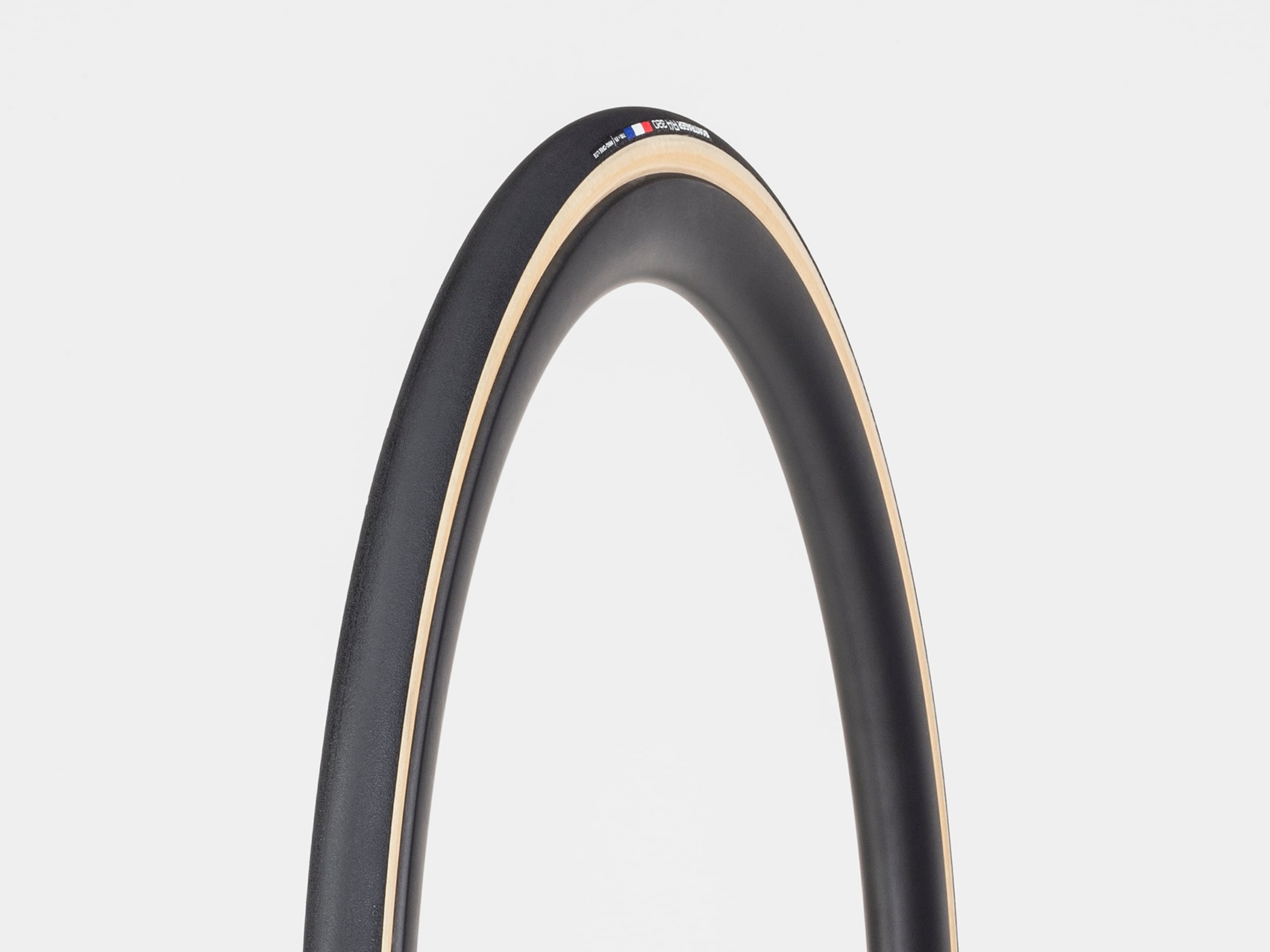 BONTREGER ボントレガー R4 700×28C クリンチャー Bontrager R4 Classics Hard-Case Lite Road Tire - Trek Bikes