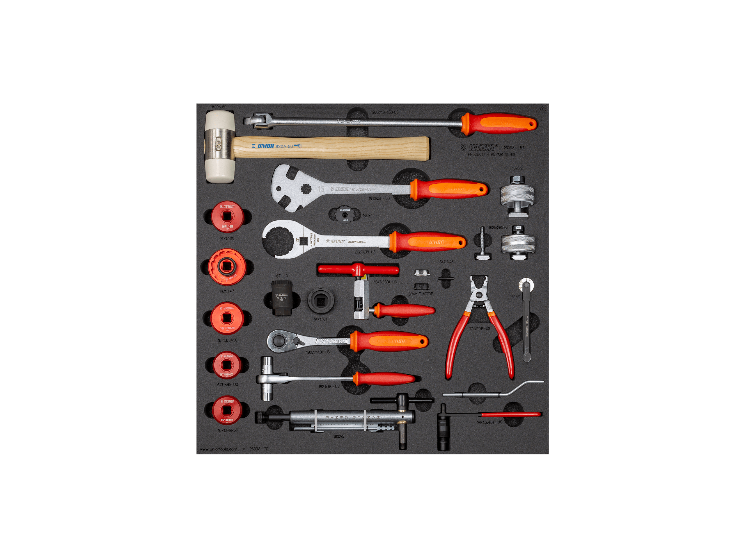 T47-IB PRAXIS ボトムブラケット M30 新品未使用　TREK