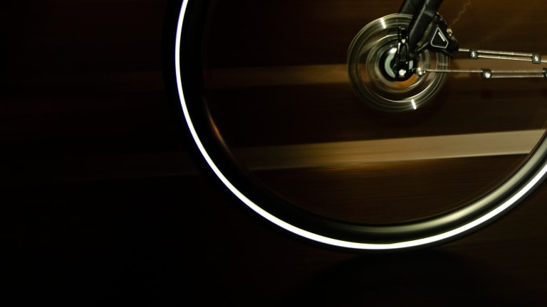 Reflective sidewalls